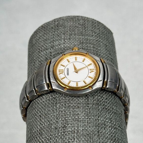 Sieko Watch Womens 26mm Round White Dial Two Tone 6.25\